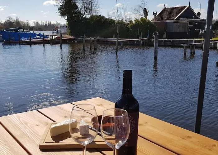 Poellodge, Luxe Houseboot Met Zonnig Terras Apartamento *
