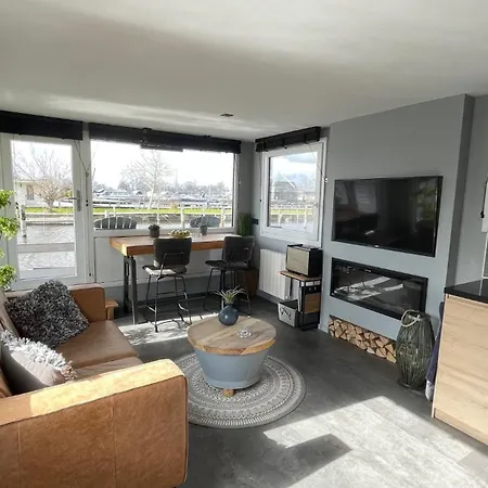 Poellodge, Luxe Houseboot Met Zonnig Terras * 阿斯米尔